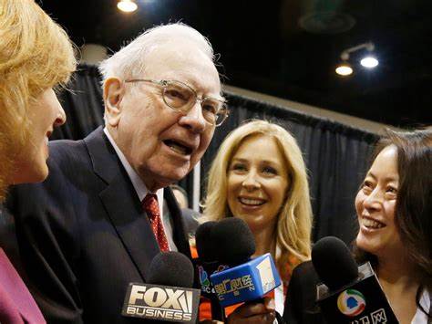 7 Warren Buffett gurus tell us why they're going to his 'Woodstock for capitalists'