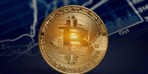 Bitcoin-Preis heute: klettert auf fast 66.000 US-Dollar, da die Einführung von „Runes“ zu einem Anstieg der Gebühren führt
