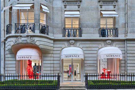 Versace Owner Capri Holdings Warns of Trade Uncertainty