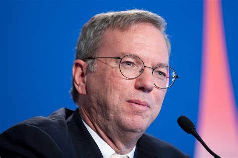 Ex-Google Chief Eric Schmidt Backs Firms Behind Blockchain Credit Bureau