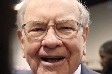 Warren Buffett Taps Greg Abel as His Successor. What Investors Need to Know
