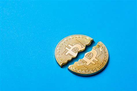Bulls**t Gold Asteroid is #FakeNews Created to Pump Bitcoin, Rips Skeptic - CCN.com