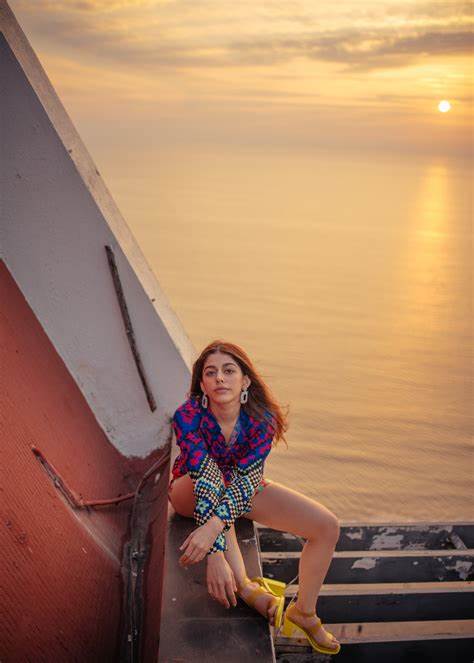 Alaya F's New Photoshoot Gives Fairytale Vibes Check Out - ABP Live