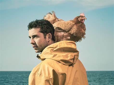 A man who sailed round the world with a chicken (2019)