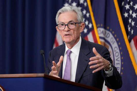 Federal Reserve will reduce staff by 10% in coming years, Powell memo says