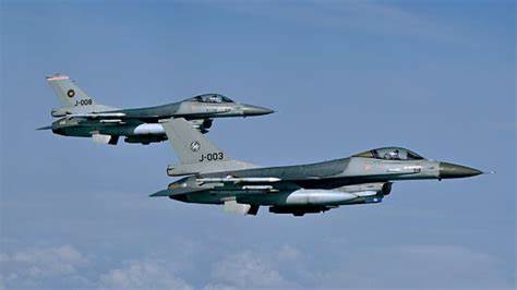 Drohnenangriffe in der Nähe von Moskau gemeldet; Russland warnt davor, dass Spenden von F-16-Jets den Krieg eskalieren lassen – CNBC
