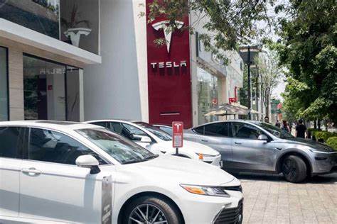 Tesla Stock Has Lost Its Trump Bump. How to Play the Shares Now