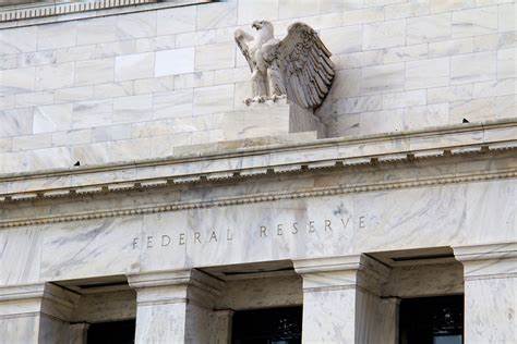 Fed Rate Cuts This Year Might Disappoint Bitcoin Bulls, Analysts Warn - Coinspeaker