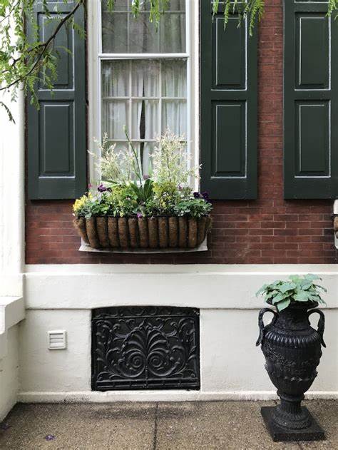 Philadelphia's window-box gardens and urban reform