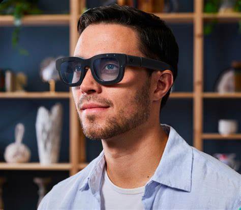 How Meta's Upcoming $1k Smart Glasses with a Screen Will Work