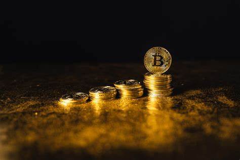 Better Buy: iShares Bitcoin Trust ETF or Strategy (MicroStrategy)?