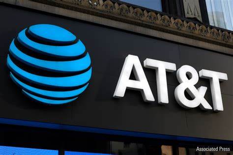 Up Over 60% in the Past Year, Is It Too Late to Buy AT&T Stock?