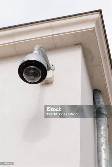 The evening of thieves has come, now CCTV camera will not just watch, it will shoot directly! - Passionategeekz