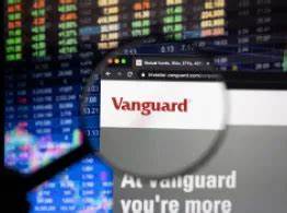 VOO Leaves SPY in the Dust, Widens Lead as World’s No. 1 ETF