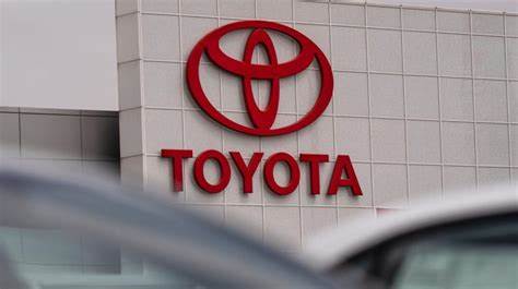 Toyota Expects U.S. Tariffs, Material Costs to Dent Profit