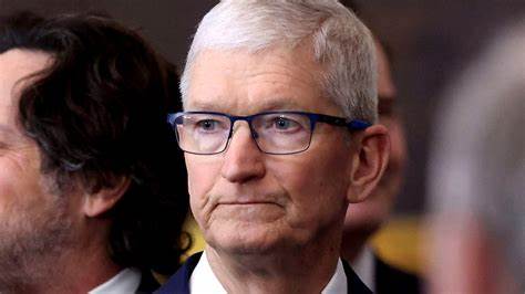 Tech's Trump Whisperer, Tim Cook, Goes Quiet as His Influence Fades