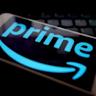 Crypto Enters Retail: Walmart & Amazon Explore Stablecoin