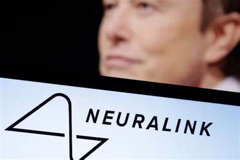 Neuralink: Musks Firma sagt, der erste Gehirnchip-Patient spielt Online-Schach – BBC.com
