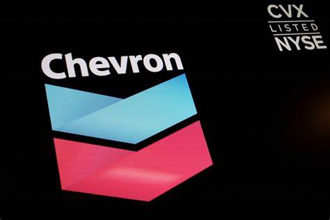 Chevron terminates contracts, but will keep staff in Venezuela, sources say