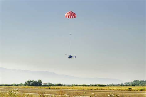 Curti put a parachute on its Zefhir helicopter (2019)