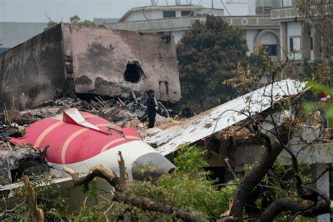 Air India Crash Seen Triggering $475 Million in Insurance Claims