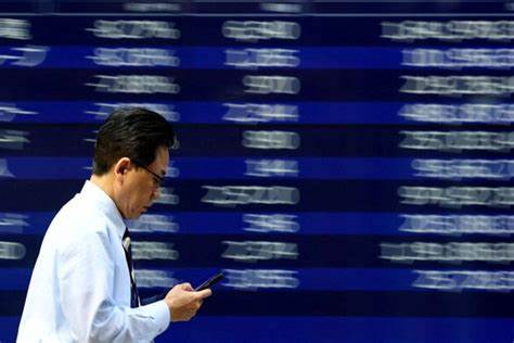 Trading Day: Japan spreads long bond relief