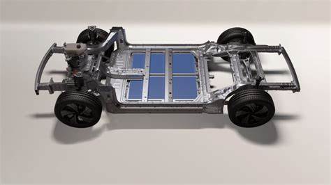 Geely Galaxy E5's Aegis Gold Brick Battery passes 36-ton tank compression test
