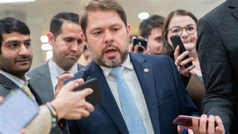 Stablecoin bill marks emergence of Sen. Ruben Gallego as crypto power player