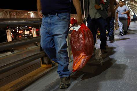 Judge Finds U.S. Violated Court Order with Sudden Deportation Flight to Africa