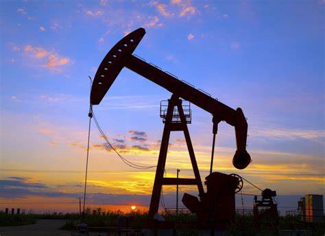 US oil and gas rig count falls to lowest since January, Baker Hughes says