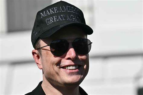 Tesla Without Musk: What Replacing the Irreplaceable Would Mean for the Stock
