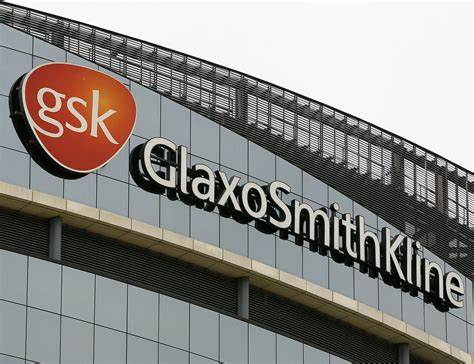 Is GSK plc (GSK) the Best Pharma Stock to Invest in Amid the Domestic Manufacturing Boom?