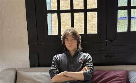 The 18-year-old dropout building the AI agent to rule them all