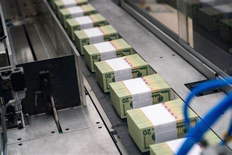 Dollar ‘Fiscal Frown’ Theory Has Deutsche Bank Warning of Losses