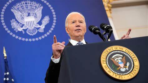Trump Boosts Crypto in 401(k)s by Axing Biden-Era Guidance (1)