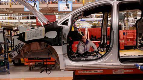 Japanese Carmakers Face $19 Billion Hit From Trump’s Tariffs