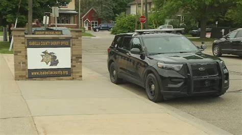 Construction worker hit, killed in Isabella Co