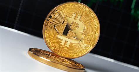 Rapidly-dropping metric points to imminent bitcoin price gains, analyst says
