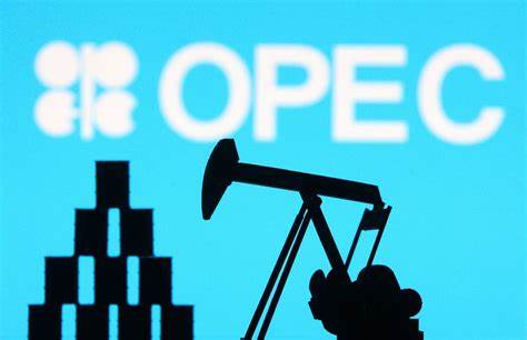 Oil Futures Fall Ahead of OPEC+ Meeting