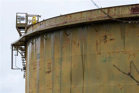 Oil Declines as OPEC+ Supply Meeting Overshadows EU Trade Thaw