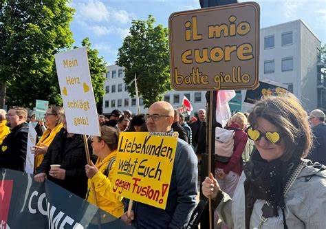 Commerzbank CEO and workers rally to fend off UniCredit as investors meet