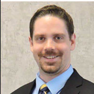 Unlike Father, Spencer Schiff Calls Depression Warning 'Fearmongering,' Predicts Hyperdeflationary Boom, Bitcoin Crash; Banks on AI Future - Bitcoin.com News