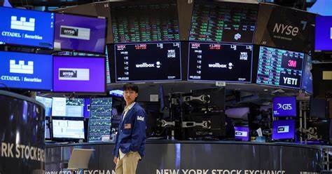 Wall St Week Ahead: Retailers set to give tariff view as US stock market roars back