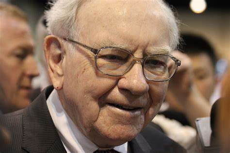 Berkshire Hathaway Is a Great Bear Market Stock. These 2 Are Even Better Buys
