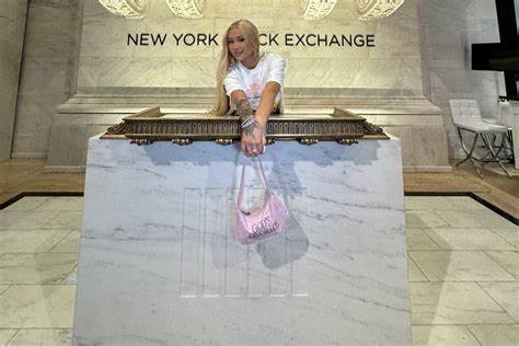 Iggy Azalea goes to NYSE, expects MOTHER to hit $300m market cap - Cryptopolitan