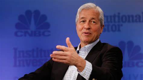 Jamie Dimon says if you’re ‘stupid’ enough to buy bitcoin, you’ll pay the price one day - CNBC
