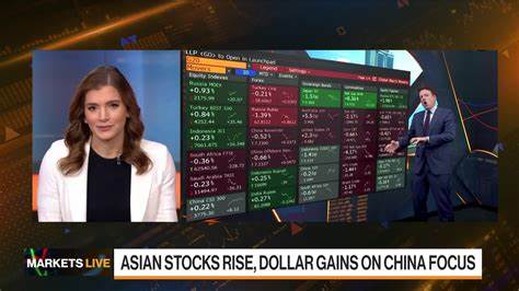 Asia Smells Dollar Danger in Trade Talks: 3-Minute MLIV
