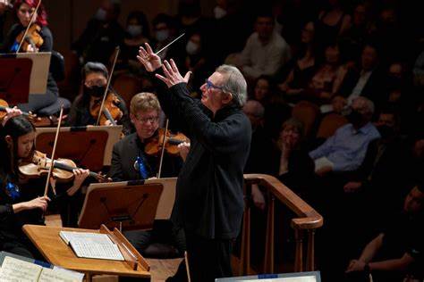 Michael Tilson Thomas takes his final bow with San Francisco Symphony