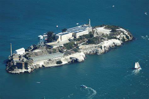 Trump orders reopening of notorious Alcatraz prison