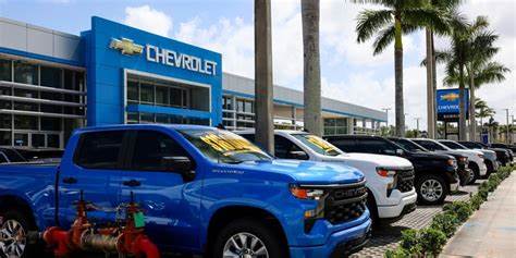 GM Invests in V-8 Engines as It Backpedals on EVs